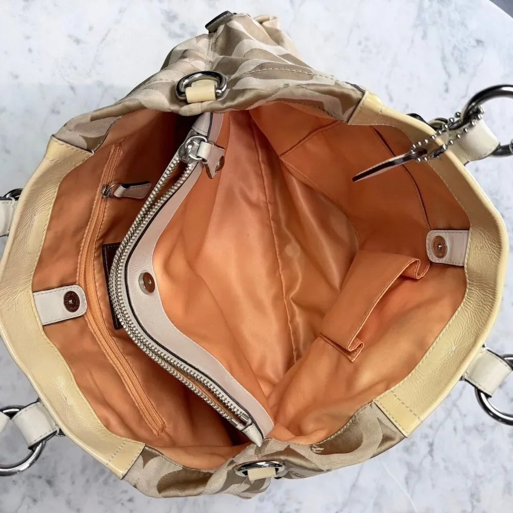 Coach Handbags Beigh Tan And Cream Logo No D1082-14578